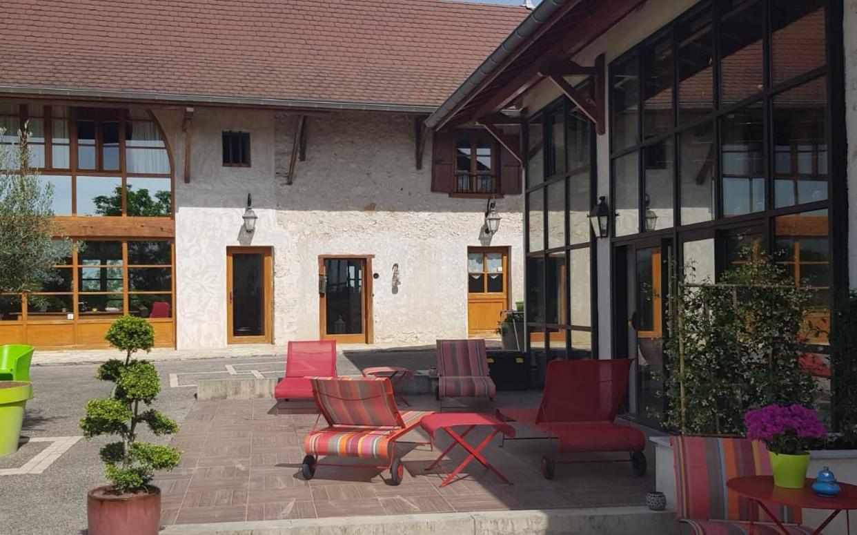 Le Domaine De Tizo Hotel Saint-Victor-de-Morestel Ngoại thất bức ảnh