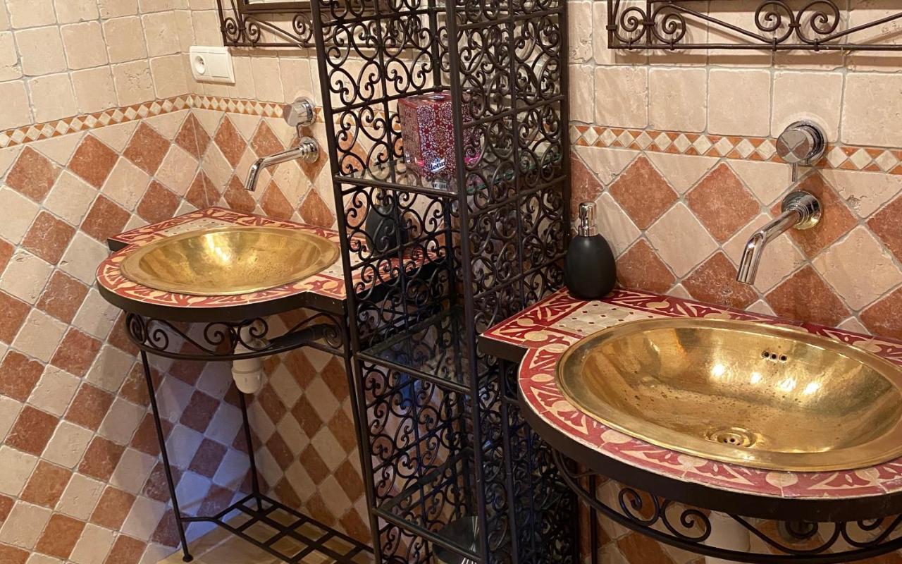 Le Domaine De Tizo Hotel Saint-Victor-de-Morestel Ngoại thất bức ảnh