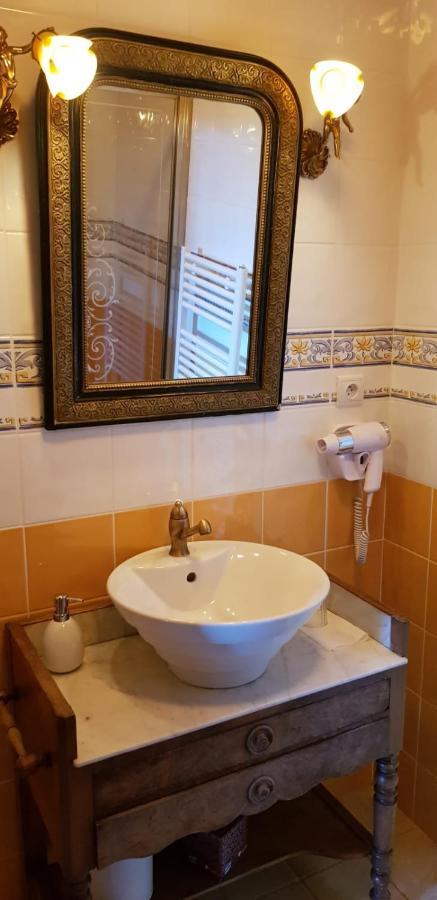 Le Domaine De Tizo Hotel Saint-Victor-de-Morestel Ngoại thất bức ảnh