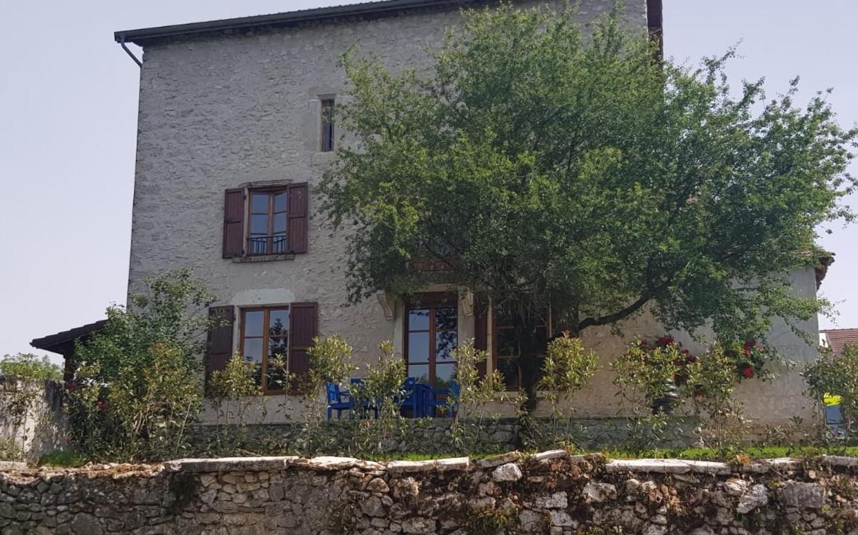 Le Domaine De Tizo Hotel Saint-Victor-de-Morestel Ngoại thất bức ảnh