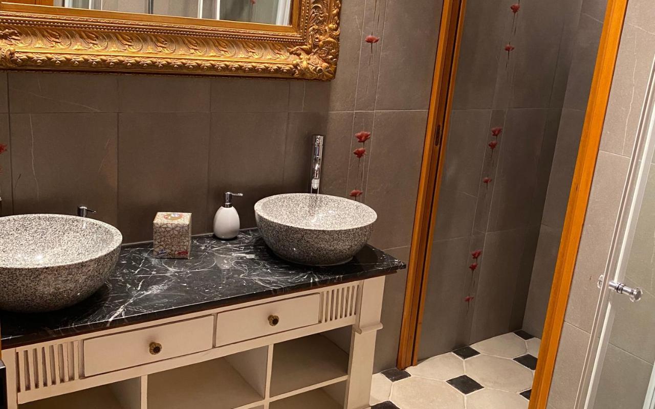 Le Domaine De Tizo Hotel Saint-Victor-de-Morestel Ngoại thất bức ảnh