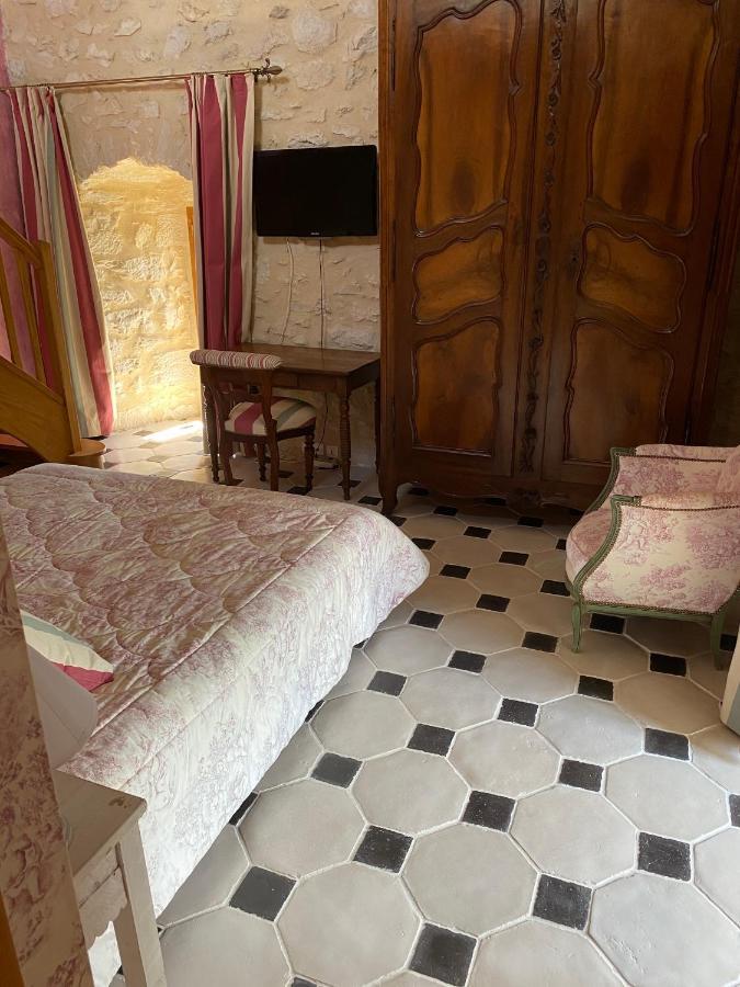 Le Domaine De Tizo Hotel Saint-Victor-de-Morestel Ngoại thất bức ảnh