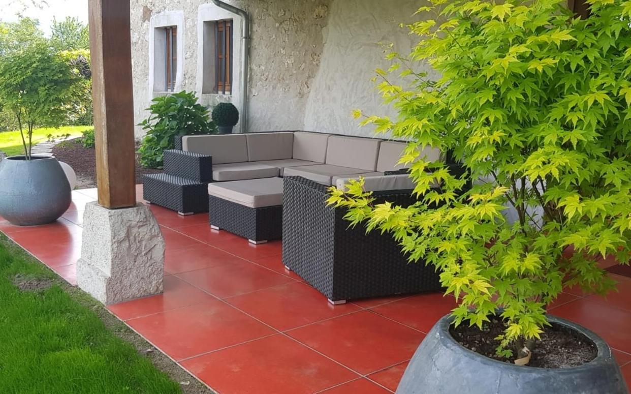 Le Domaine De Tizo Hotel Saint-Victor-de-Morestel Ngoại thất bức ảnh